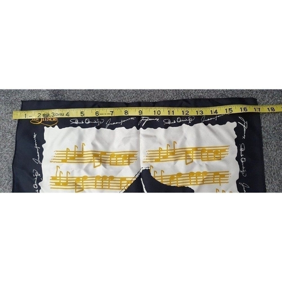 RARE Three Tenors concert silk scarf 17” by 17” in - Picture 3 of 4